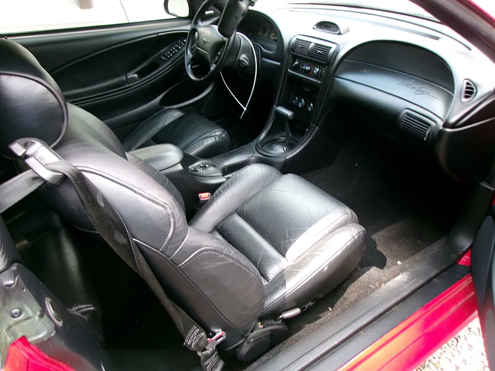 
								FORD MUSTANG GT full									