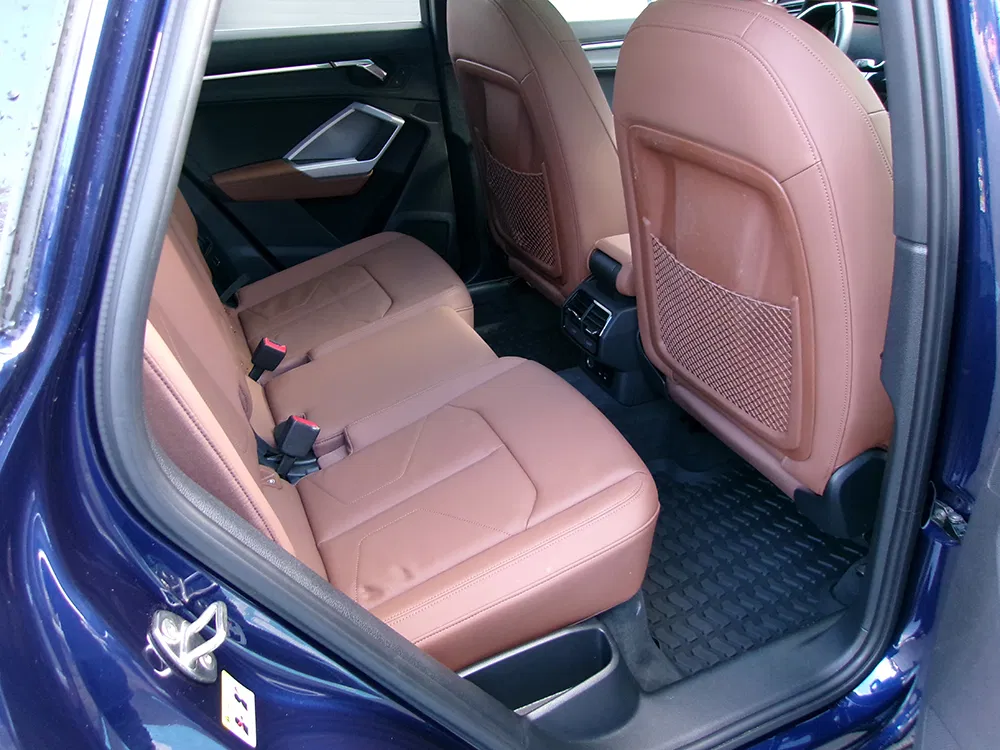 
								AUDI Q3 PREMIUM S-LINE full									