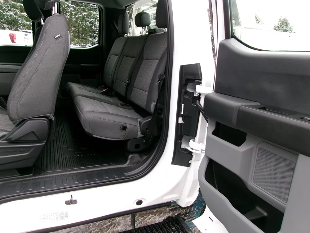 
								FORD F-350 XL SUPERCAB UTILITY BED full									