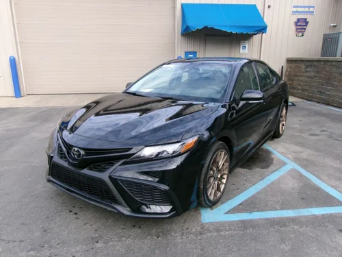 2023 Toyota Camry SE Nightshade's photo