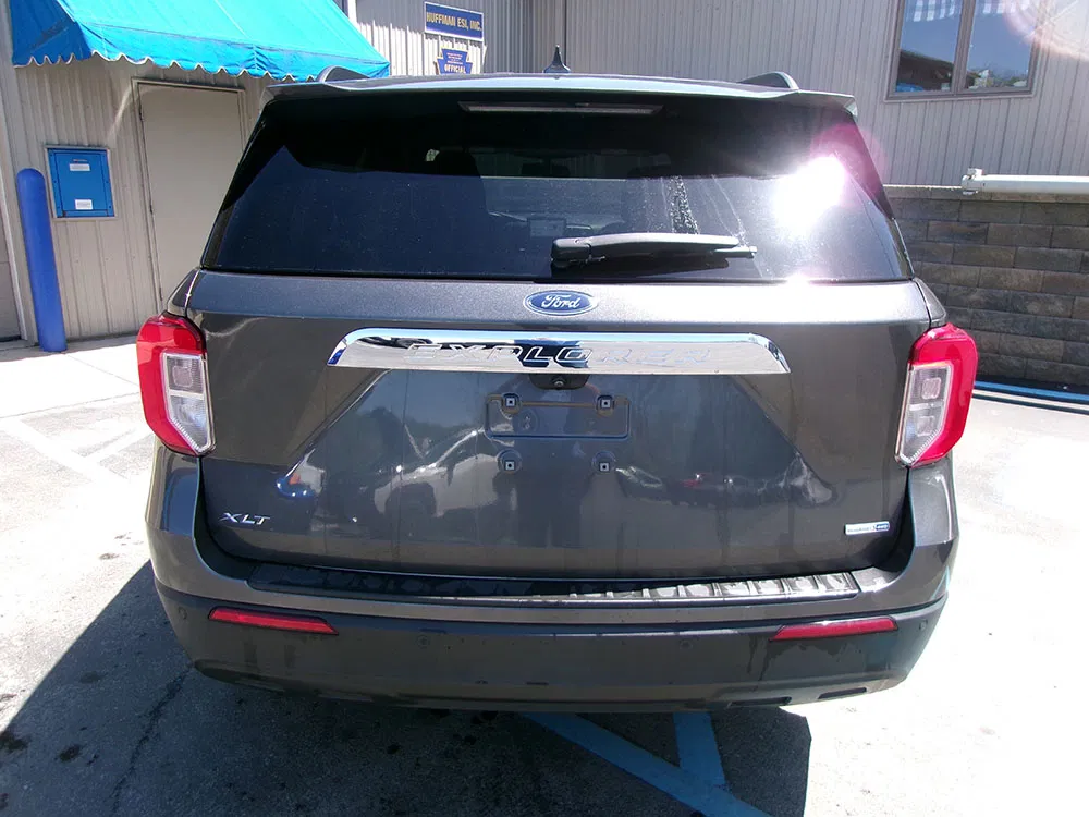 
								FORD EXPLORER XLT full									