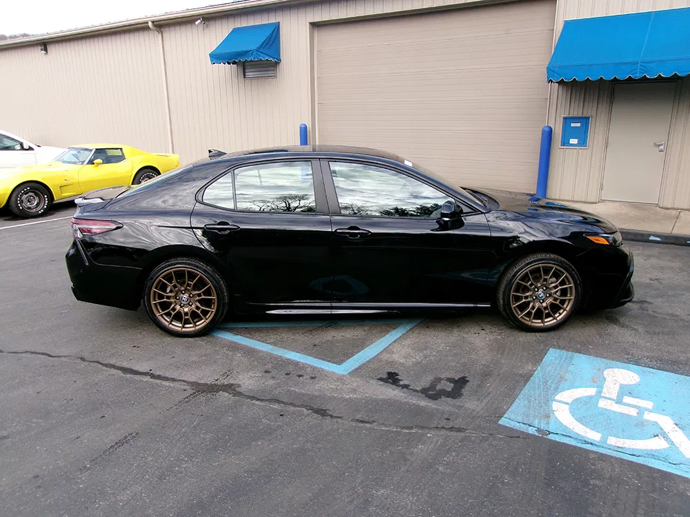 
								TOYOTA CAMRY SE NIGHT SHADE full									