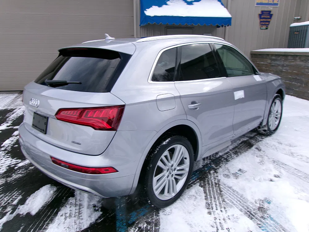 
								AUDI Q5 PREMIUM PLUS full									