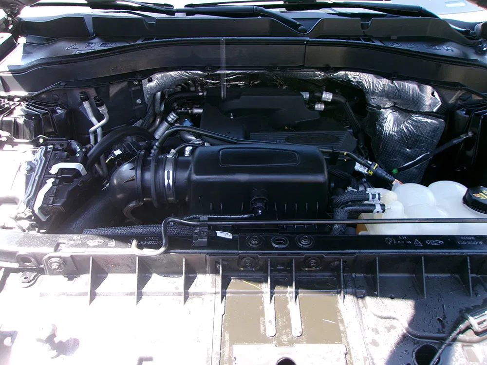 
								FORD EXPLORER XLT full									