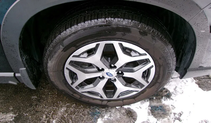 
								SUBARU FORESTER PREMIUM full									