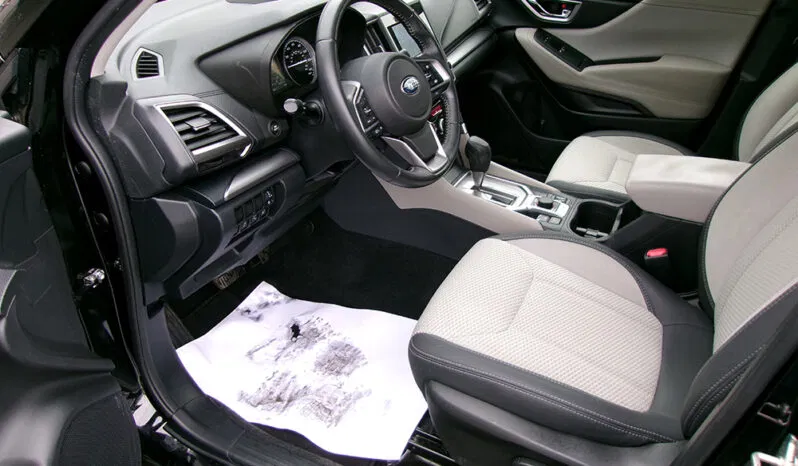 
								SUBARU FORESTER PREMIUM full									