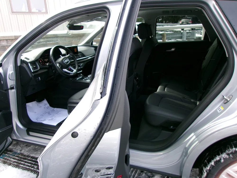 
								AUDI Q5 PREMIUM PLUS full									