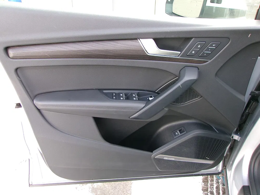 
								AUDI Q5 PREMIUM PLUS full									