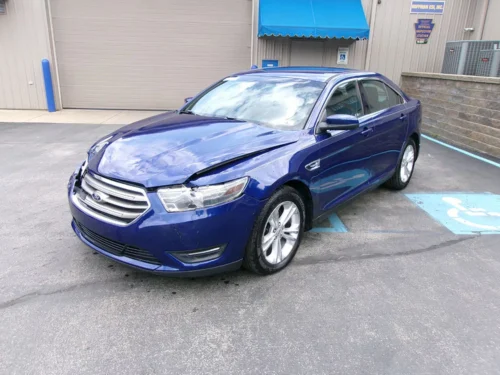 2014 Ford Taurus SEL's photo