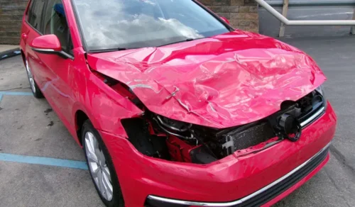 2019 Volkswagen Golf SportWagen SE's photo