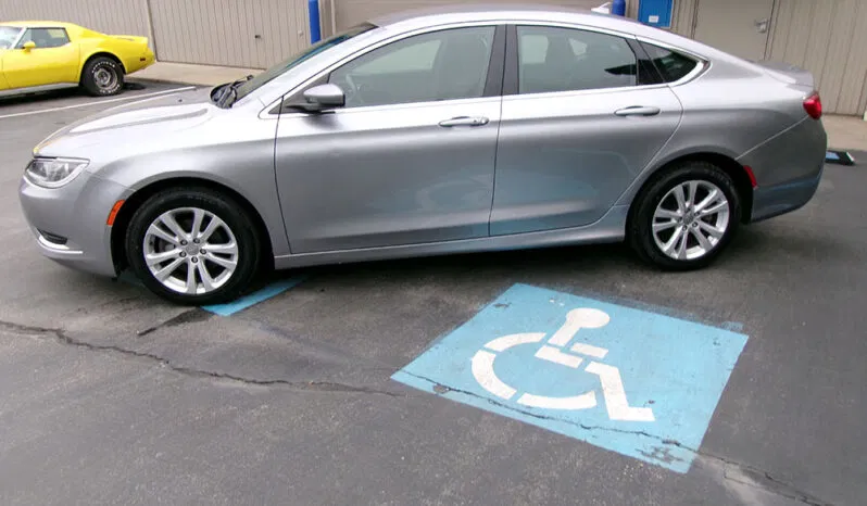 
								CHRYSLER 200 LIMITED full									
