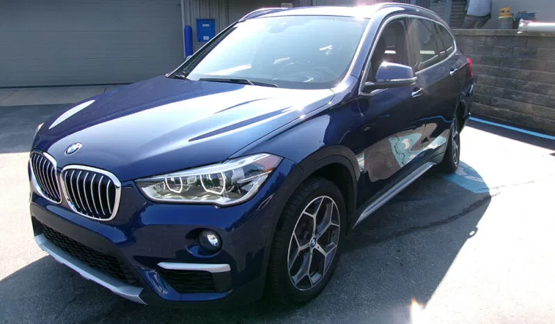 
								BMW X1 full									