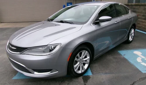 2016 Chrysler 200 Limited's photo