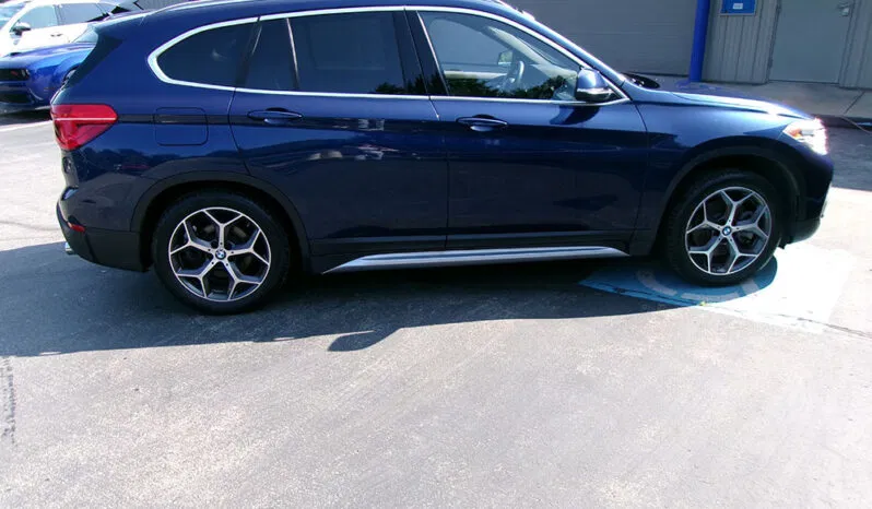 
								BMW X1 full									