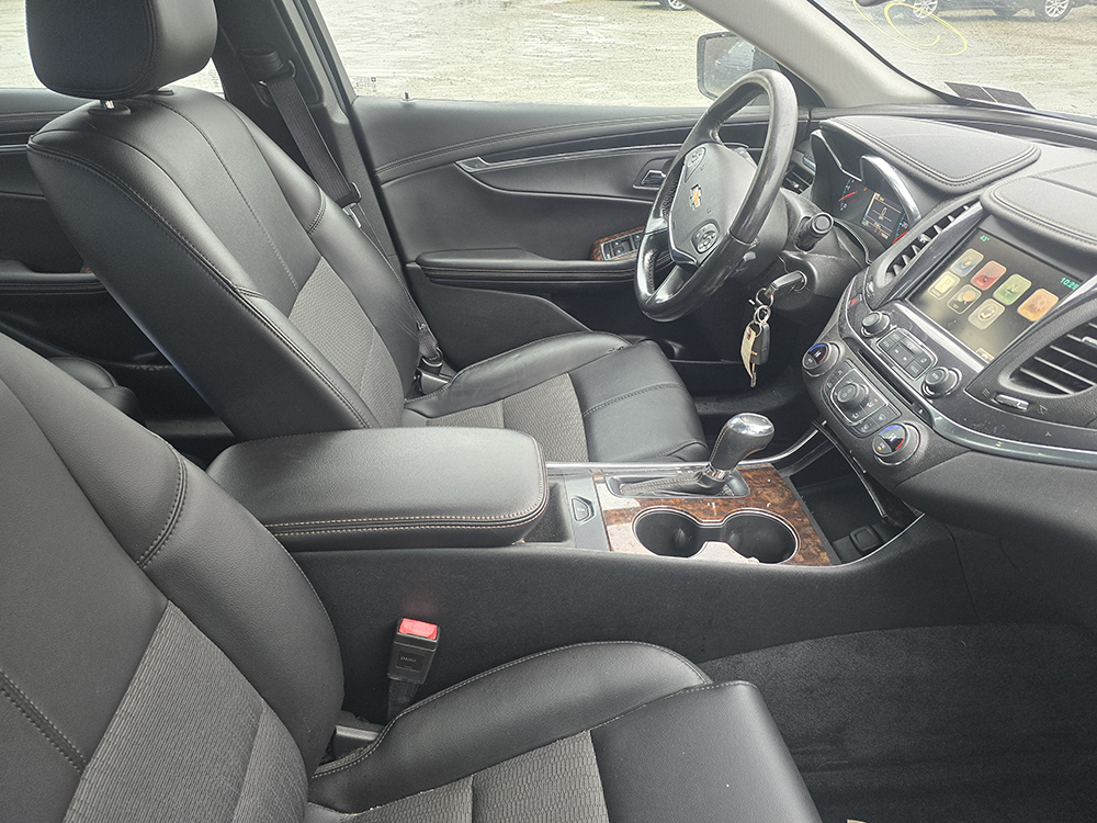 
								CHEVROLET IMPALA LT full									