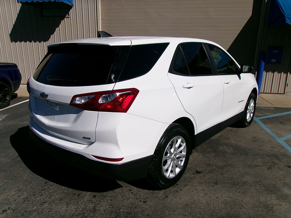 
								CHEVROLET EQUINOX LS full									