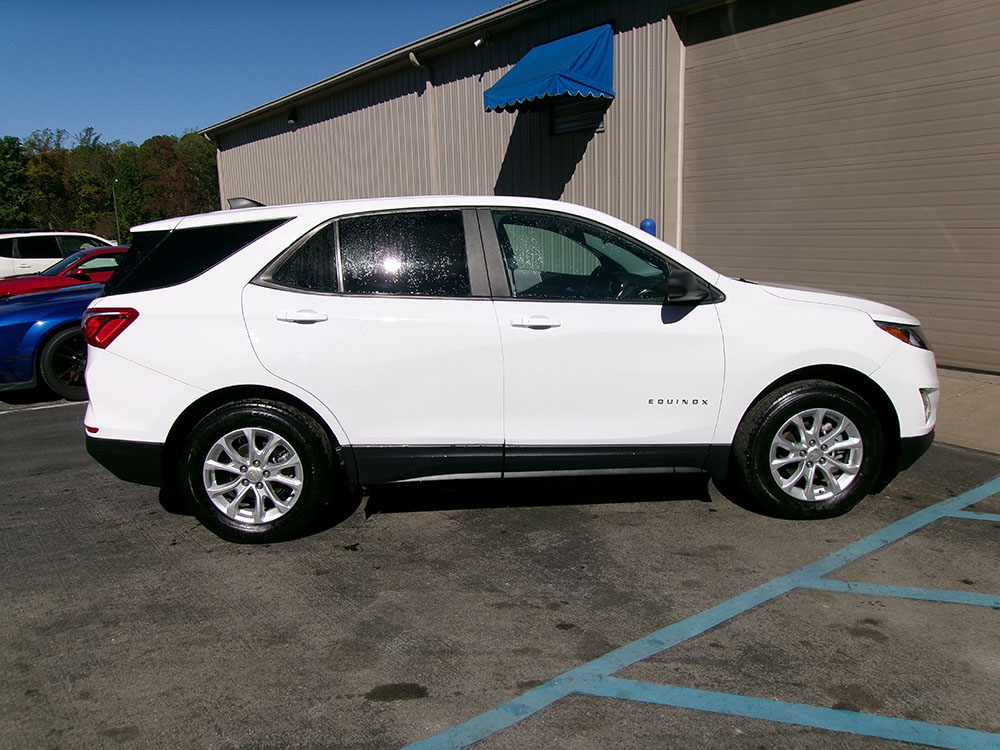 
								CHEVROLET EQUINOX LS full									