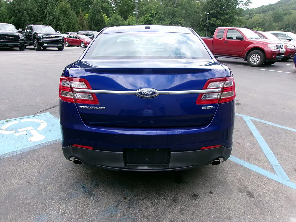 
								FORD TAURUS SEL full									