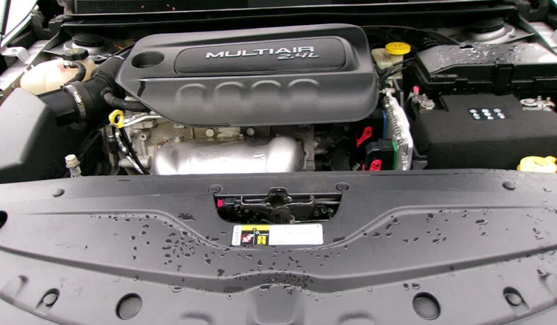 
								CHRYSLER 200 LIMITED full									
