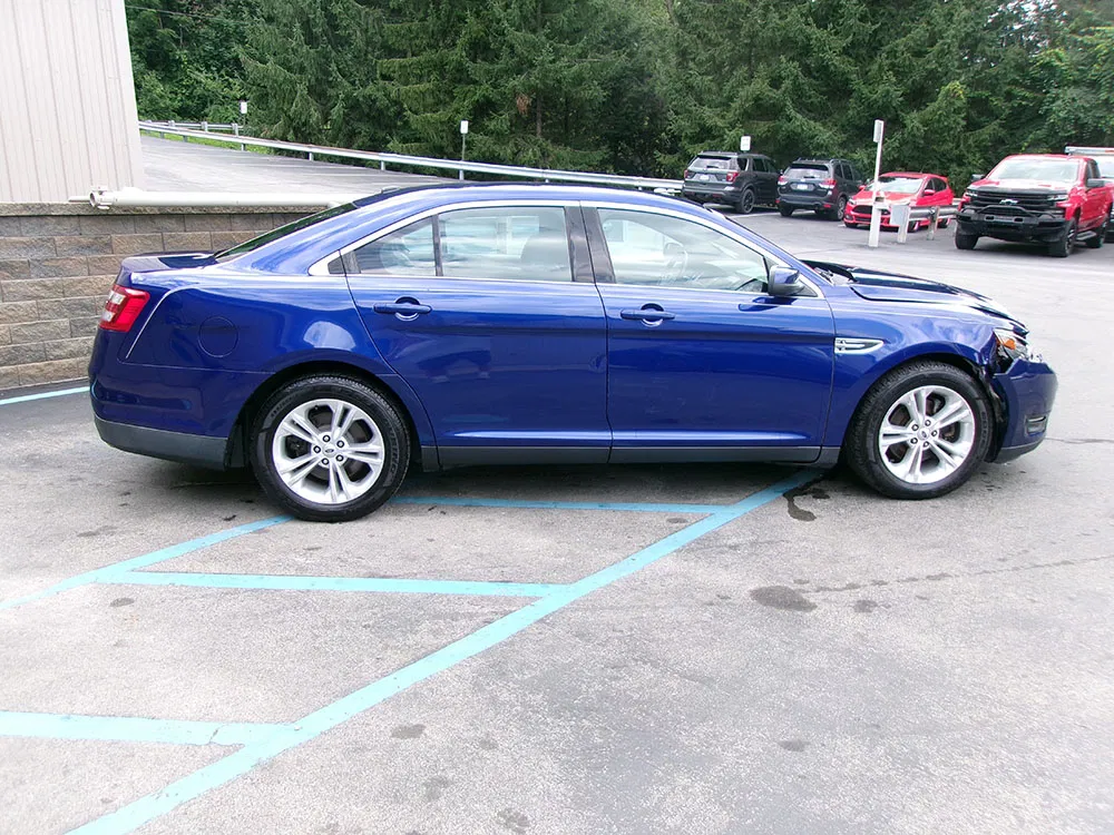 
								FORD TAURUS SEL full									