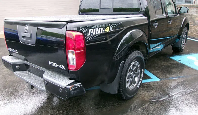
								NISSAN FRONTIER PRO-4X CREW CAB full									