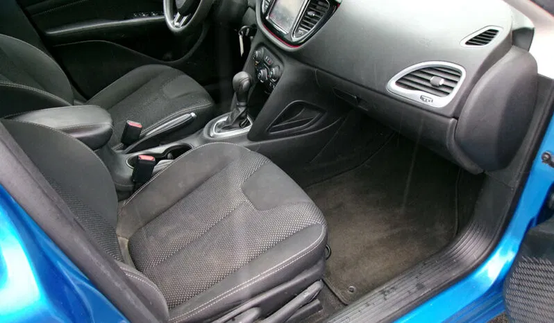 
								DODGE DART SXT full									