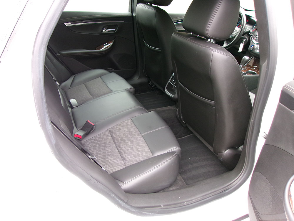 
								CHEVROLET IMPALA LT full									