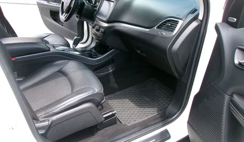 
								DODGE JOURNEY CROSSROAD full									