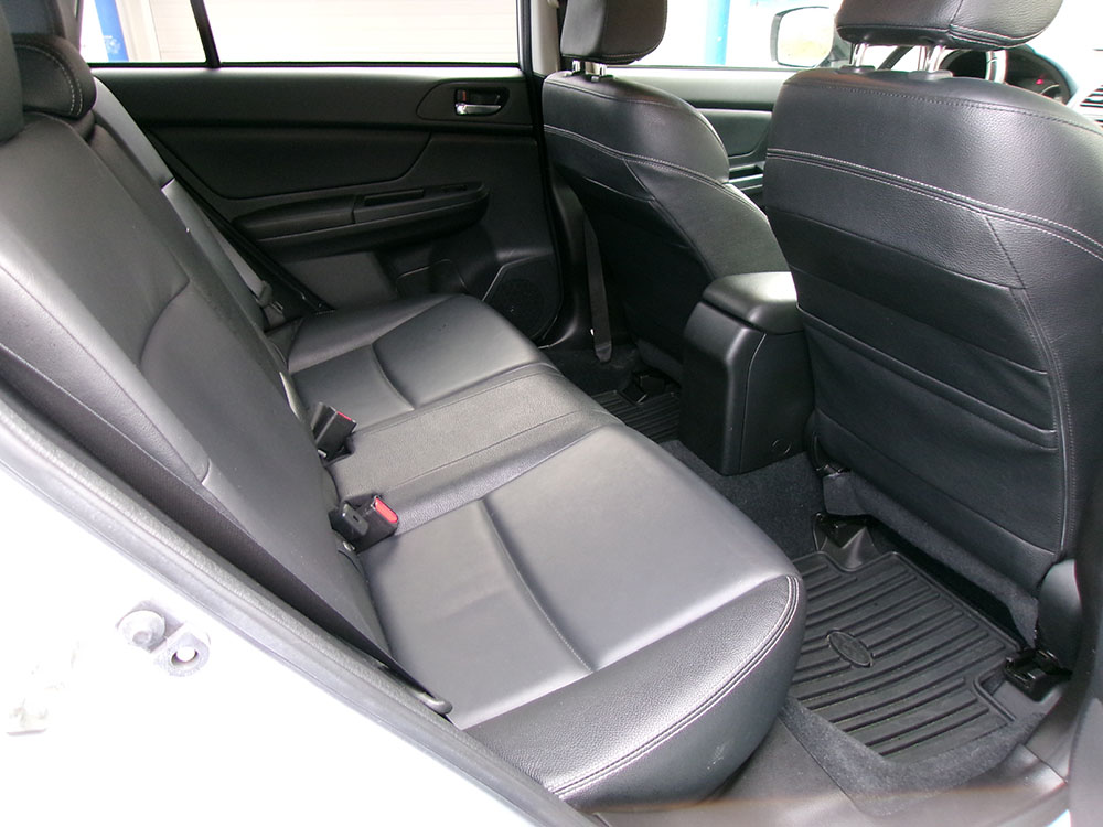 
								SUBARU CROSSTREK LIMITED full									