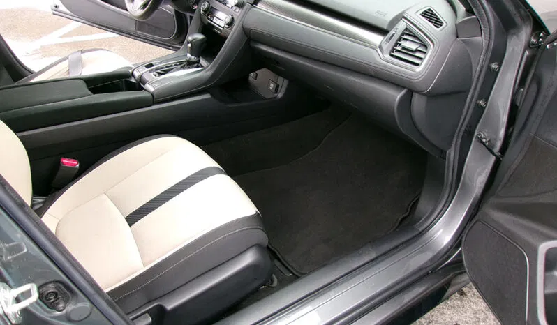 
								HONDA CIVIC SPORT full									