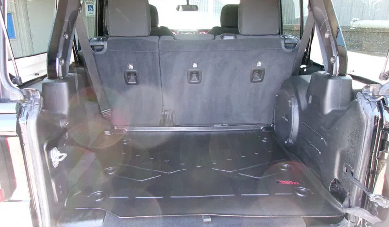 
								JEEP WRANGLER UNLIMITED RUBICON full									