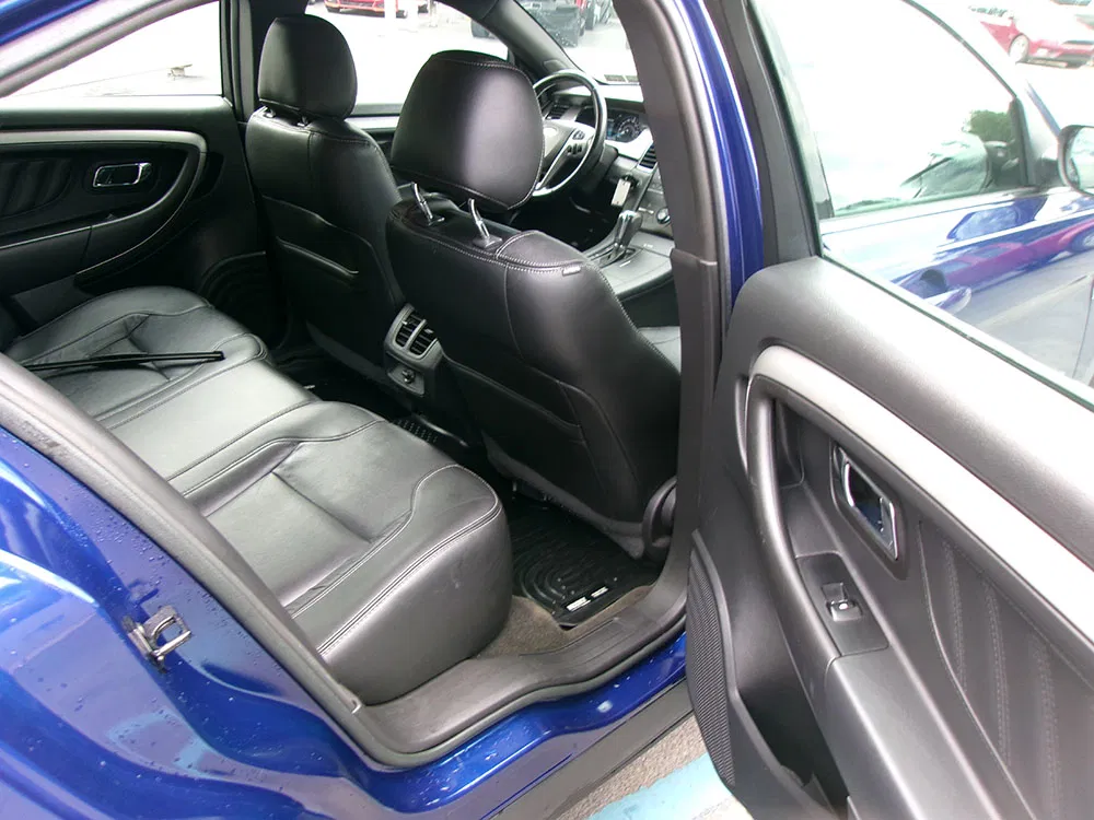 
								FORD TAURUS SEL full									