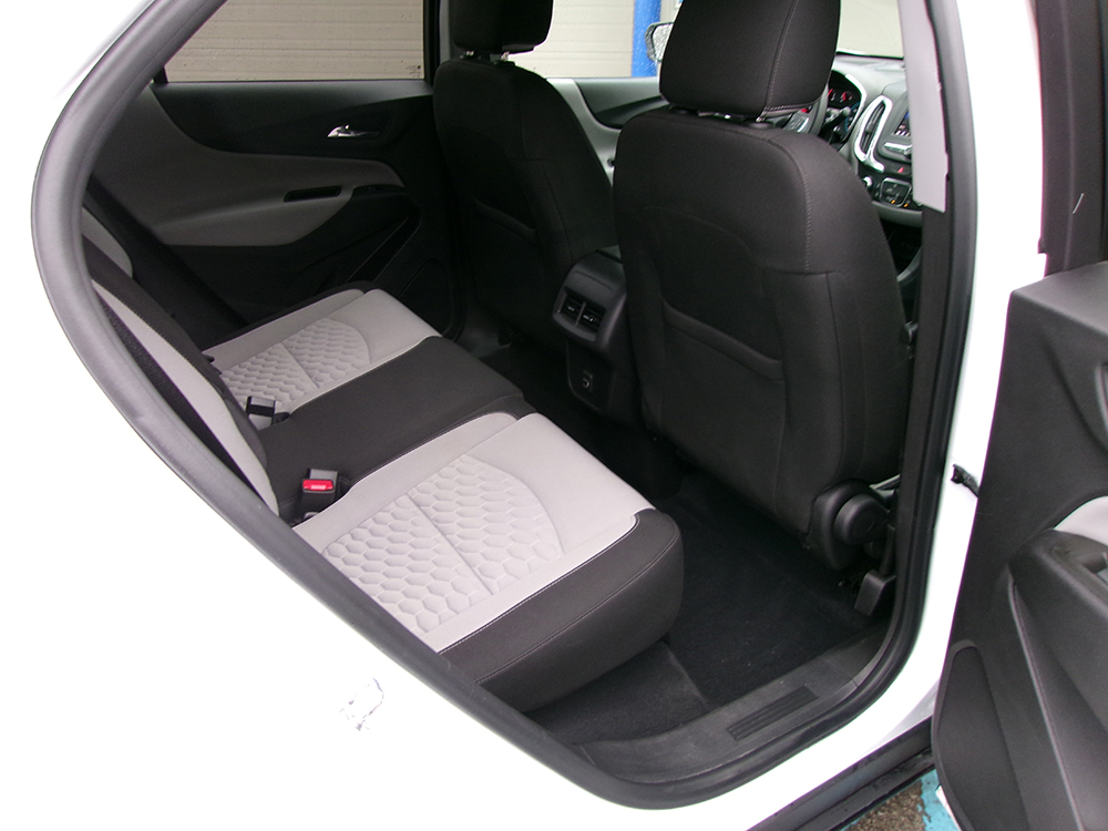 
								CHEVROLET EQUINOX LS full									