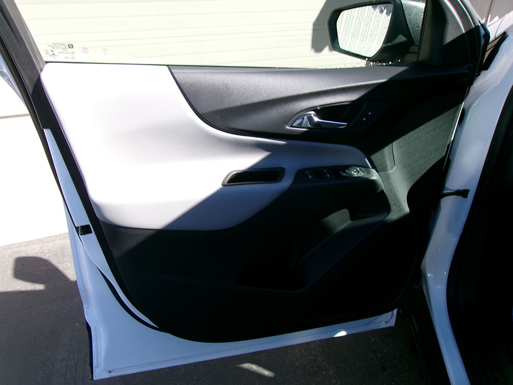 
								CHEVROLET EQUINOX LS full									