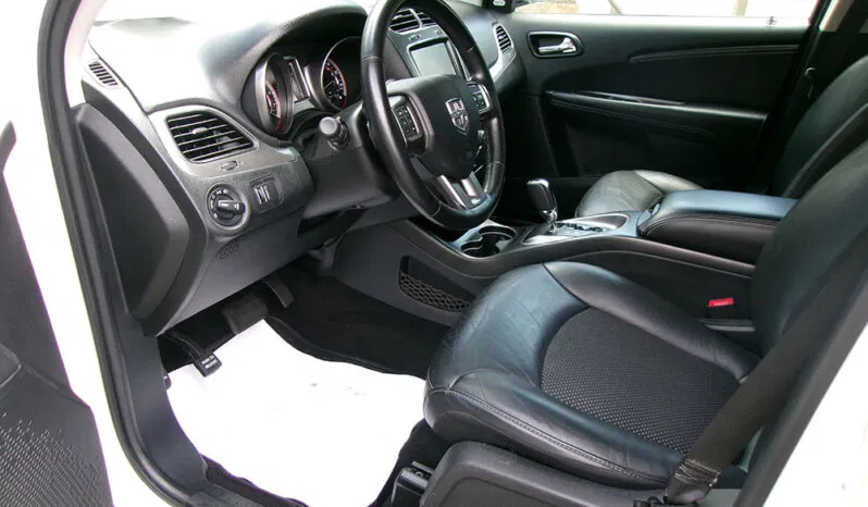 
								DODGE JOURNEY CROSSROAD full									