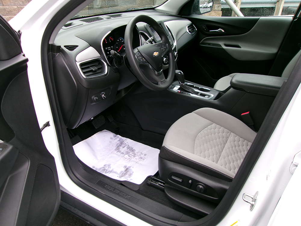 
								CHEVROLET EQUINOX LS full									
