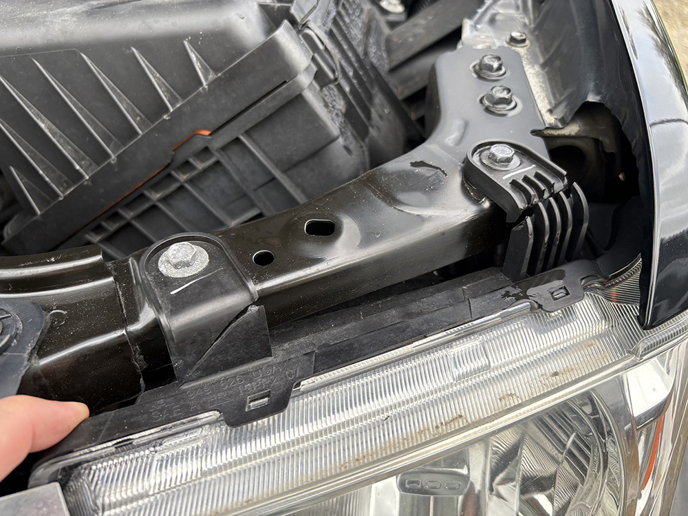 
								NISSAN FRONTIER PRO-4X CREW CAB full									