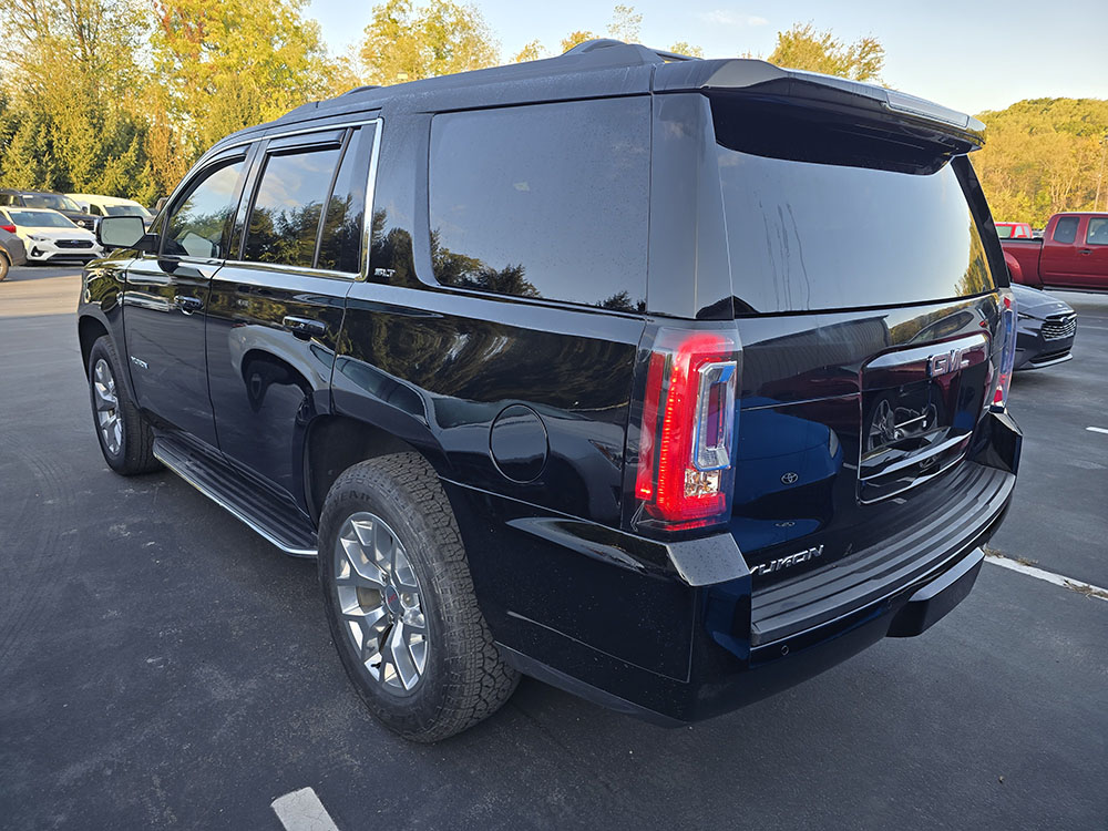 
								GMC YUKON SLT full									