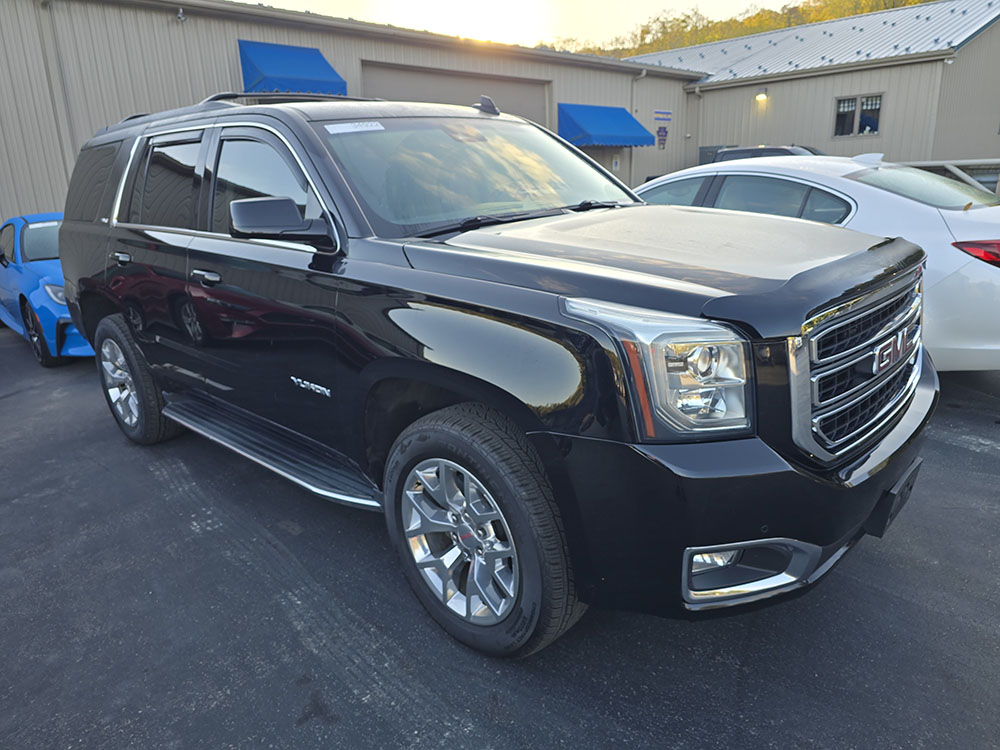 
								GMC YUKON SLT full									