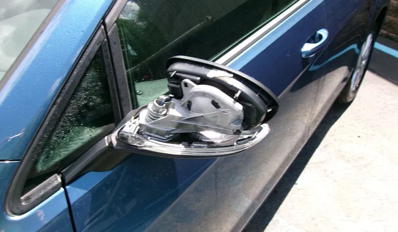 
								VOLKSWAGEN GOLF TSI SE full									