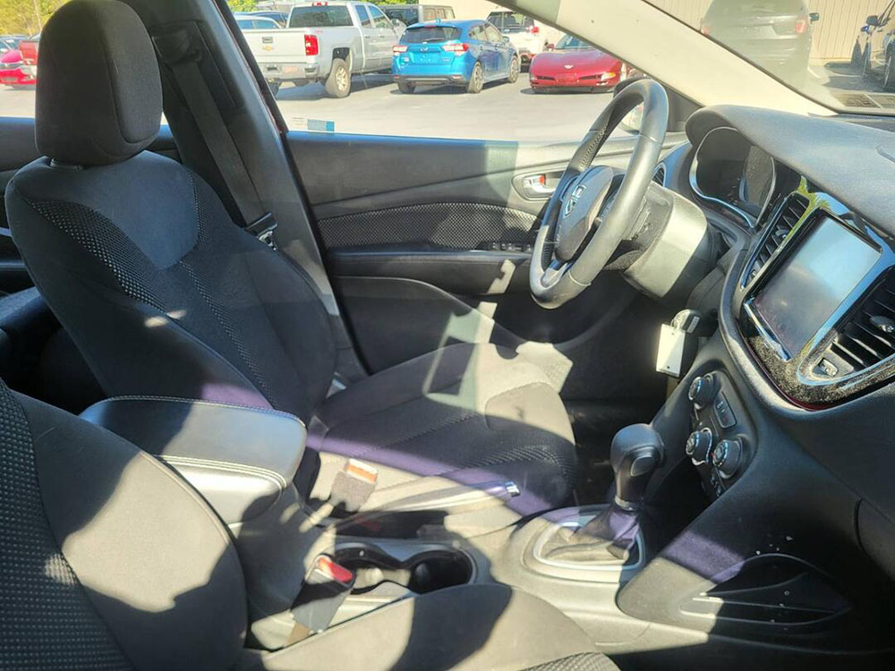 
								DODGE DART AERO full									