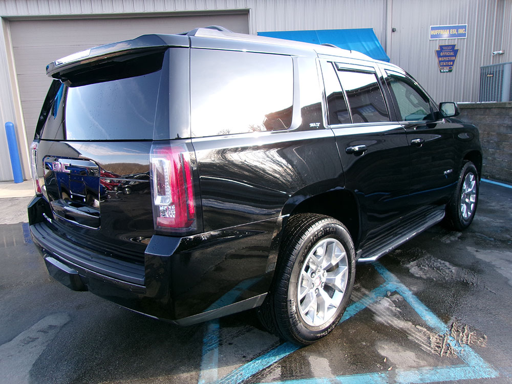 
								GMC YUKON SLT full									