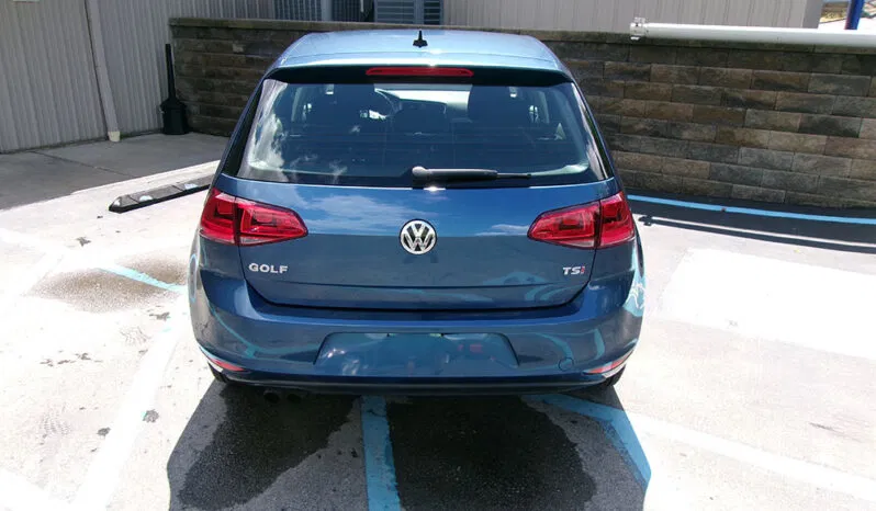 
								VOLKSWAGEN GOLF TSI SE full									