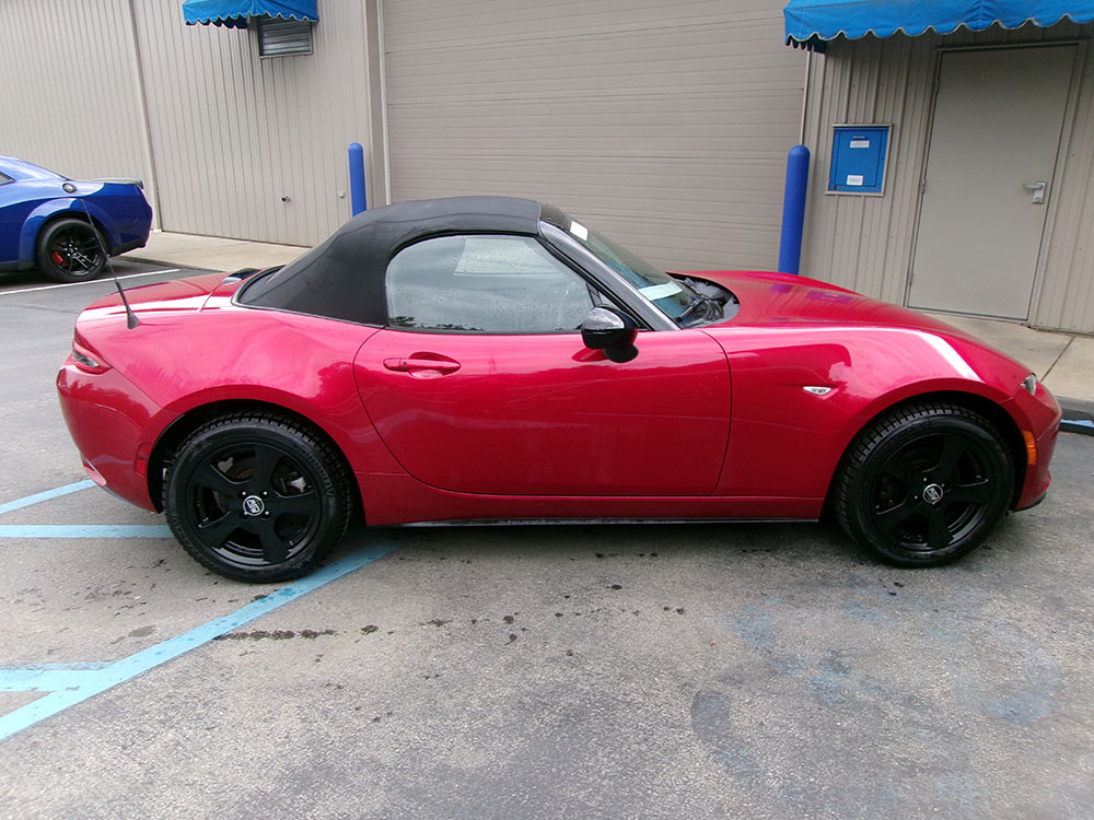 
								MAZDA MX-5 MIATA SPORT full									
