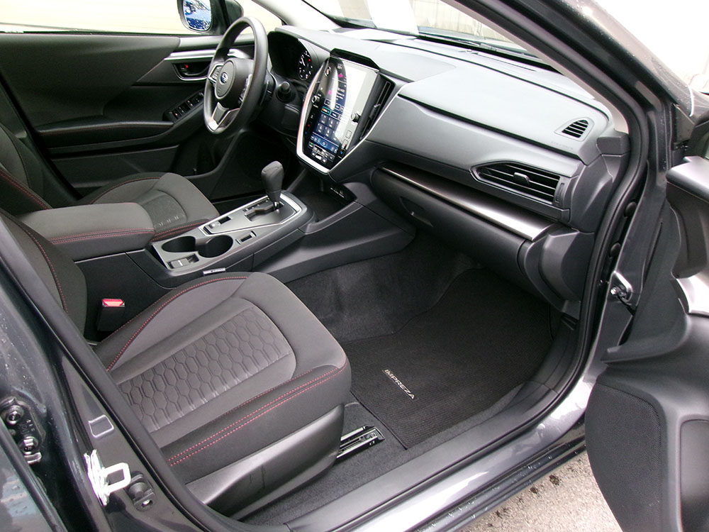 
								SUBARU IMPREZA SPORT full									