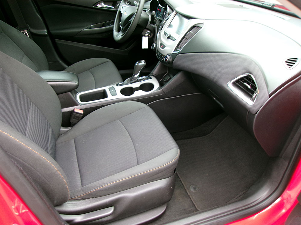 
								CHEVROLET CRUZE LS full									
