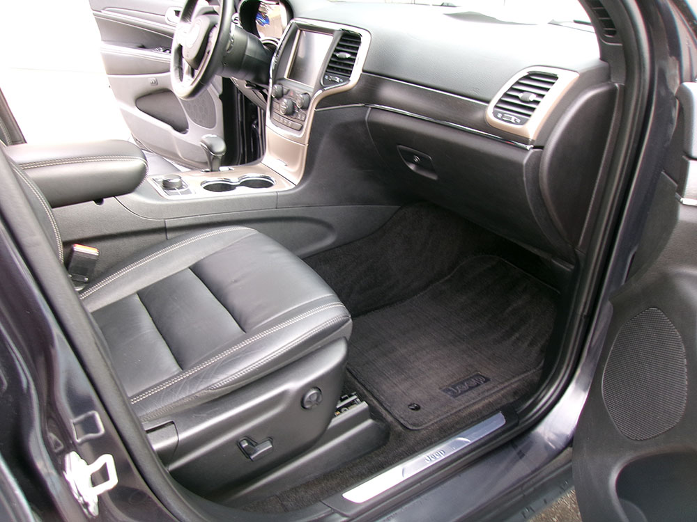 
								JEEP GRAND CHEROKEE LIMITED full									