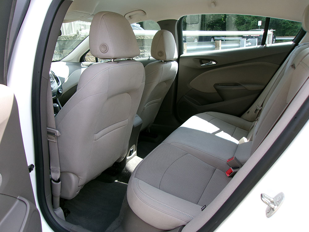 
								CHEVROLET CRUZE LT full									