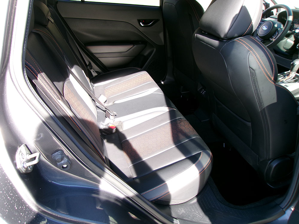 
								SUBARU CROSSTREK LIMITED full									