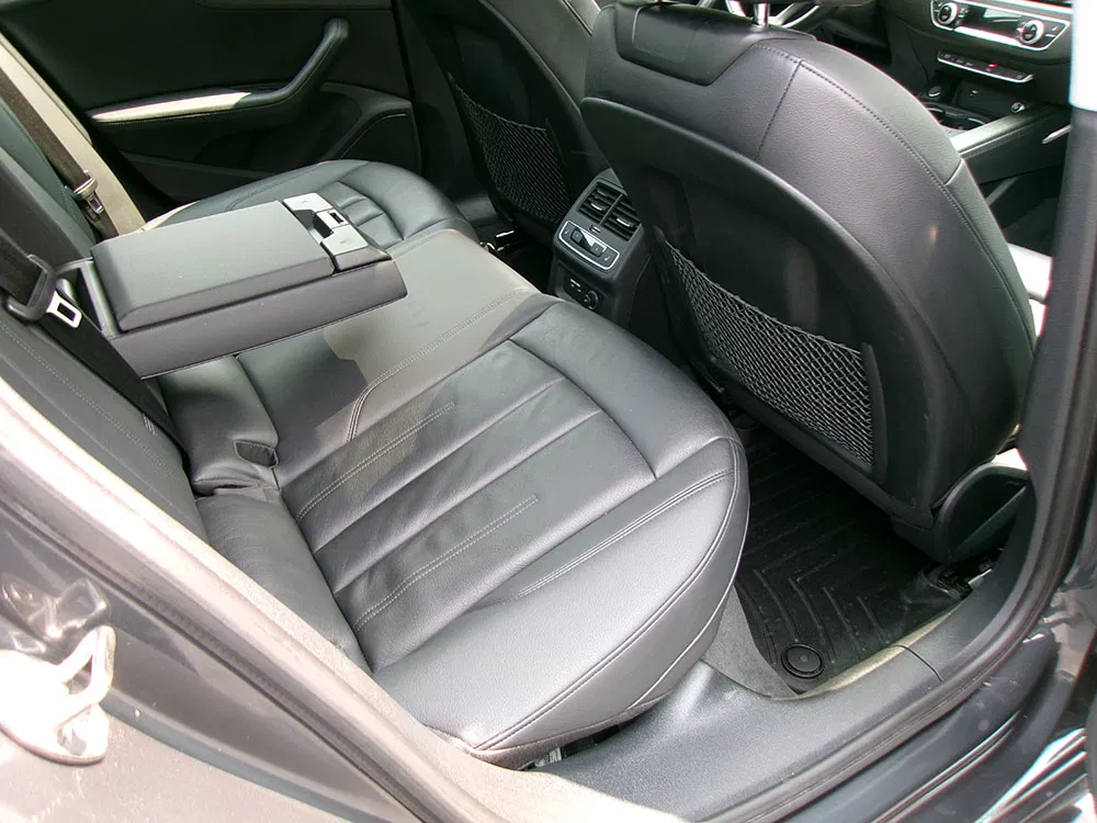 
								AUDI A4 PREMIUM PLUS full									